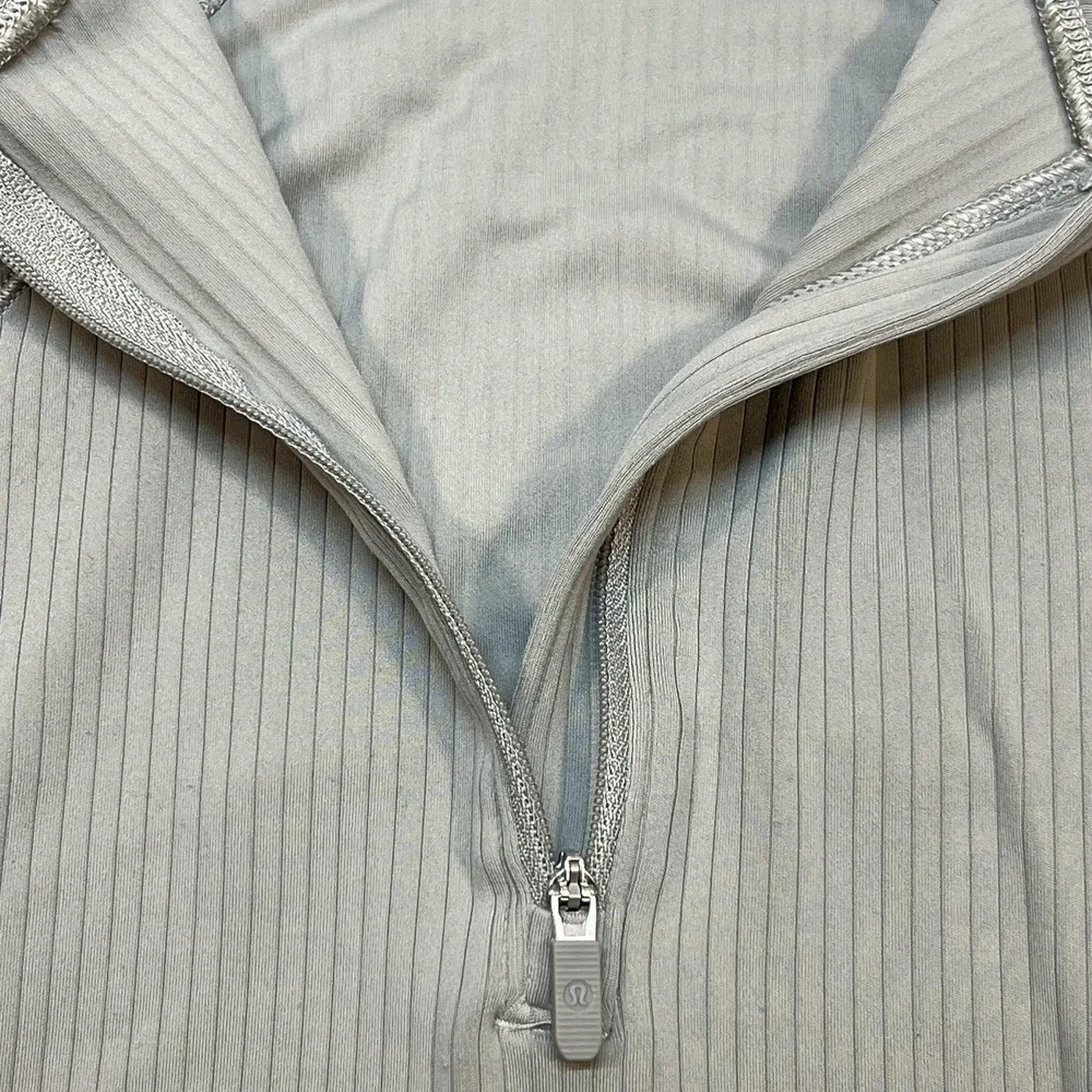 Lululemon Pullover Womens 2 Beige Ribbed 1/4 Zip Mock Neck Athletic Running Top